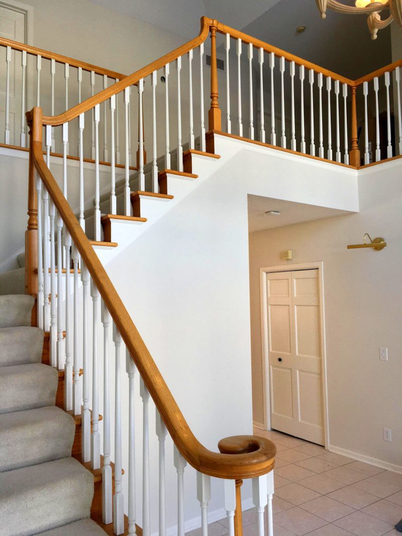 Minneapolis Interior House Painters Admire The Hue Painting